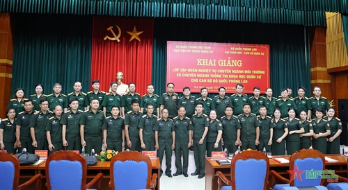 Khai giảng lớp tập huấn nghiệp vụ môi trường và thông tin khoa học quân sự cho cán bộ Bộ Quốc phòng Lào năm 2023